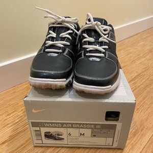 Women's NIKE Leather Golf Shoes (Size 6)